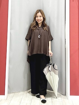 「アイテム（長傘、ベージュ系）」を使った、shio さん（レディース・143cm）の夏コーディネート