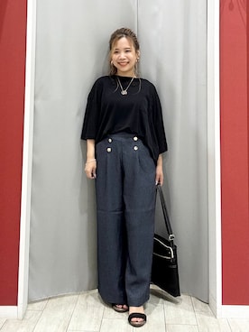 「SHOO・LA・RUE（シューラルー）の【S-LL/洗濯機可/体型カバー】ゆるっとこなれる 大人のシアースラブTシャツ（Tシャツ/カットソー、ブラック系）」を使った、shio さん（レディース・143cm）の夏コーディネート