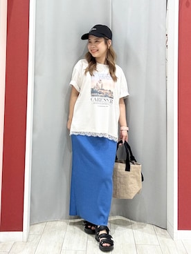 「SHOO・LA・RUE（シューラルー）の【ひんやり/UV/S-LL/洗濯機可】裾レースが大人上品 プリントアソートTシャツ（Tシャツ/カットソー、ベージュ系）」を使った、shio さん（レディース・143cm）の夏コーディネート