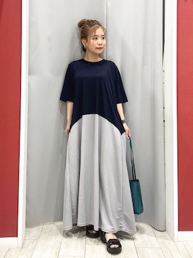 「SHOO・LA・RUE（シューラルー）の【S-LL/ひんやり/体型カバー】さらりと着られる バイカラーAラインワンピース（ワンピース）」を使った、shio さん（レディース・143cm）の夏コーディネート