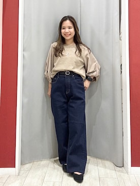 「SHOO・LA・RUE（シューラルー）のTシャツ以上ブラウス未満 ツイストスリーブの上品トップス（Tシャツ/カットソー、ブラウン系）」を使った、shio さん（レディース・143cm）の夏コーディネート