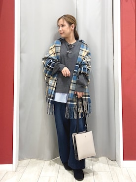 「アイテム（ストール/ショール）」を使った、shio さん（レディース・143cm）の秋コーディネート