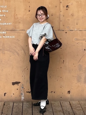 「SENSE OF PLACE by URBAN RESEARCH(センスオブプレイスバイアーバンリサーチ)のスタッズフラットシューズ(パンプス、ブラック系)」を使った、かおりさん(レディース・147cm)の夏コーディネート