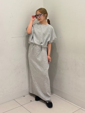 「SENSE OF PLACE by URBAN RESEARCH(センスオブプレイスバイアーバンリサーチ)の撥水コクーンカットトップ(Tシャツ/カットソー、グレー系)」を使った、かおりさん(レディース・147cm)の夏コーディネート