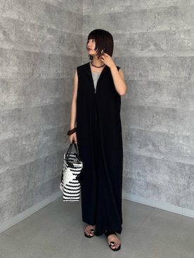 「アイテム（つなぎ/オールインワン、ブラック系）」を使った、MEGUMI  さん（レディース・154cm）の夏コーディネート