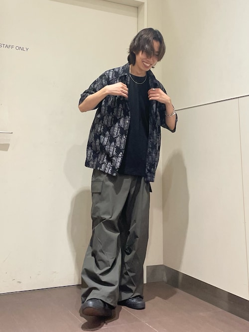レースデザインシャツ