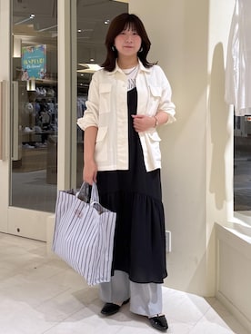 「ROPE' PICNIC（ロペピクニック）のTストラップセパレートパンプス（パンプス、ブラック系）」を使った、おゆきさん（レディース・165cm）の春コーディネート