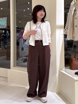 「ROPE' PICNIC（ロペピクニック）のフラットワンショルダーバッグ（ショルダーバッグ、ブルー系）」を使った、おゆきさん（レディース・165cm）の春コーディネート