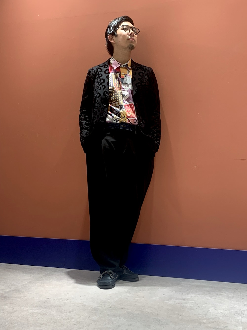 デシグアル幾何学模様 テーラードジャケット Desigual（デシグアル）の「幾何学模様 フロック加工ブレザー