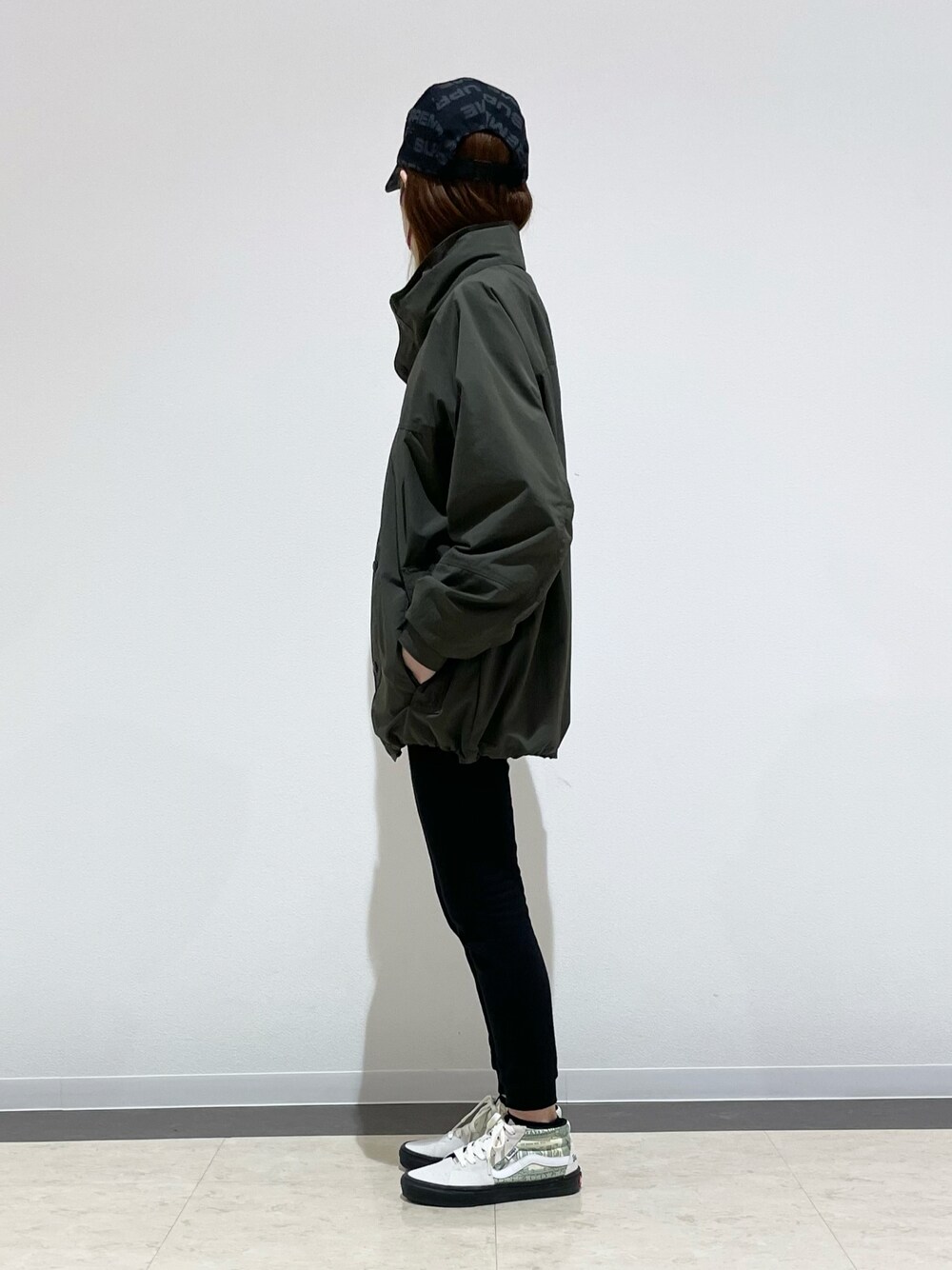 THE NORTH FACEのマウンテンパーカーを使った「カーキ」の人気