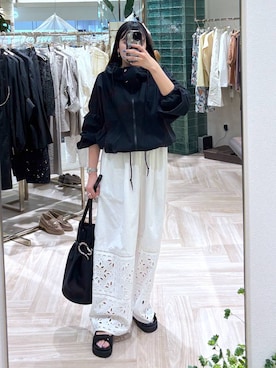 「BARNYARDSTORM（バンヤードストーム）のBARNYARDSTORM / エンブロイダリーパンツ / ハンドウォッシャブル＜セットアップ対応＞（その他パンツ、ホワイト系）」を使った、mikuriさん（レディース）の春コーディネート