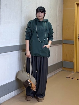 「アイテム（キーホルダー）」を使った、mikuriさん（レディース・157cm・20代）の秋コーディネート