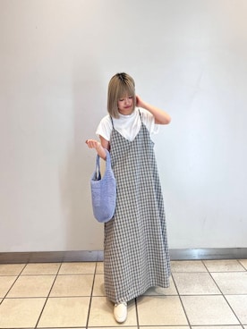 「アイテム（ローファー、ホワイト系）」を使った、西村夏季さん（レディース・156cm）の夏コーディネート