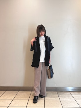 「ITEMS URBANRESEARCH（アイテムズ アーバンリサーチ）のショルダータックロゴTシャツ（Tシャツ/カットソー）」を使った、ナツキさん（レディース・156cm・10代）の秋コーディネート