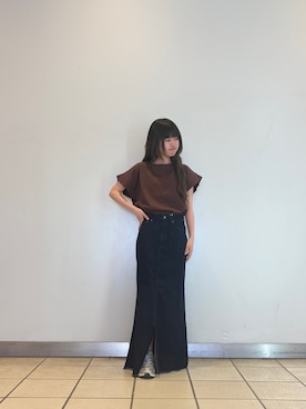 「ITEMS URBANRESEARCH（アイテムズ アーバンリサーチ）のオリガミタックTシャツ（Tシャツ/カットソー、ブラウン系）」を使った、ナツキさん（レディース・156cm）の春コーディネート