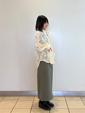 「ITEMS URBANRESEARCH（アイテムズ アーバンリサーチ）のレースメッシュシャツ（シャツ/ブラウス、ホワイト系）」を使った、ナツキさん（レディース・156cm）の春コーディネート