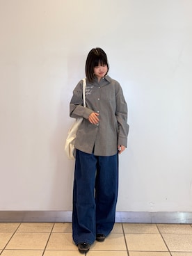 「URBAN RESEARCH DOORS（アーバンリサーチドアーズ）のアイテム（パンツ、ブルー系）」を使った、ナツキさん（レディース・156cm）の春コーディネート