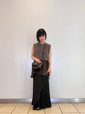 「ITEMS URBANRESEARCH（アイテムズ アーバンリサーチ）のノースリーブニットドッキングシャツ（シャツ/ブラウス、ブラウン系）」を使った、natsukiさん（レディース・156cm）の夏コーディネート