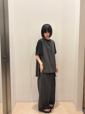 「ITEMS URBANRESEARCH（アイテムズ アーバンリサーチ）のピンストライプベストパンツセット（セットアップ、グレー系）」を使った、natsukiさん（レディース・156cm）の秋コーディネート