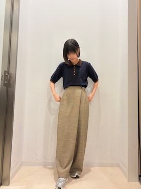 「SENSE OF PLACE by URBAN RESEARCH（センスオブプレイスバイアーバンリサーチ）の『洗濯可』メタルボタンハイショクニットポロシャツ（ニット/セーター、ブルー系）」を使った、natsukiさん（レディース・156cm）の秋コーディネート