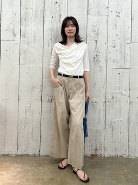 「GALLARDAGALANTE（ガリャルダガランテ）の【2WAY】ハーフスリーブカットソー（Tシャツ/カットソー、ホワイト系）」を使った、綾菜さん（レディース・172cm）の春コーディネート