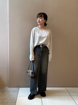 「アイテム（デニムスカート、グレー系）」を使った、dnhoshinoさん（レディース・155cm）の秋コーディネート
