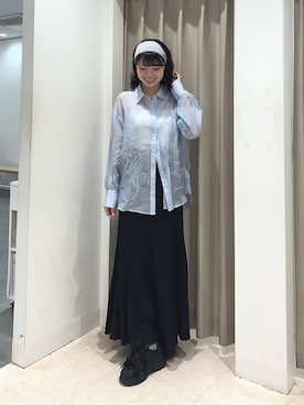 「SENSE OF PLACE by URBAN RESEARCH(センスオブプレイスバイアーバンリサーチ)のシシュウシアーシャツ(シャツ/ブラウス、ブルー系)」を使った、ざわわんさん(レディース・163cm)の春コーディネート