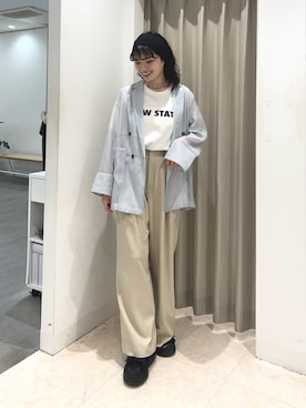 「SENSE OF PLACE by URBAN RESEARCH(センスオブプレイスバイアーバンリサーチ)のグラフィックTシャツ(半袖)(Tシャツ/カットソー、その他)」を使った、ざわわんさん(レディース・163cm)の春コーディネート