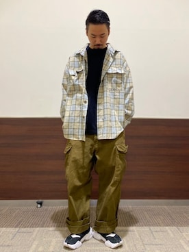 「アイテム（カーゴパンツ）」を使った、kjsaaanさん（メンズ・170cm）の秋コーディネート