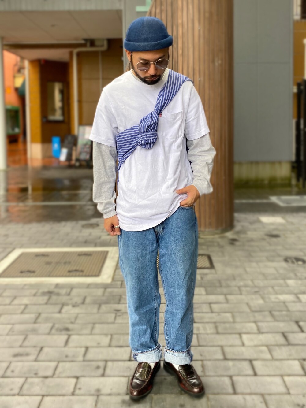 「半袖シャツ、カジュアルコーデ、シャツ、Tシャツ/カットソー、ラフ、denim、リーバイス、Right-on」｜「Dickiesの【Dickies】ロールキャップ（キャップ、ブルー系）」を使った、kjsaaanさん（メンズ・170cm）の夏コーディネートの1枚目の写真