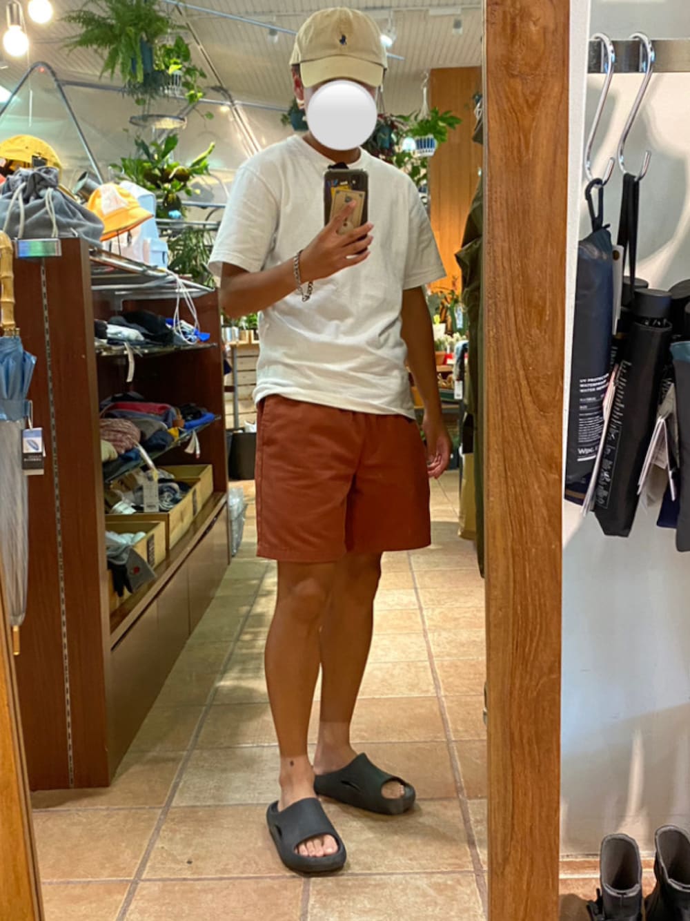 「小人も足掻けばマシになる、夏コーデ、ラルフローレン、キャップ、GU、白ティー、シェフパンツ、クロックス」｜「H&Mのアイテム（ブレスレット、シルバー系）」を使った、小人も足掻けばマシになるさん（メンズ・160cm）の夏コーディネートの1枚目の写真