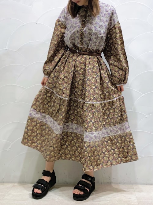 小南知世さんのコーディネート