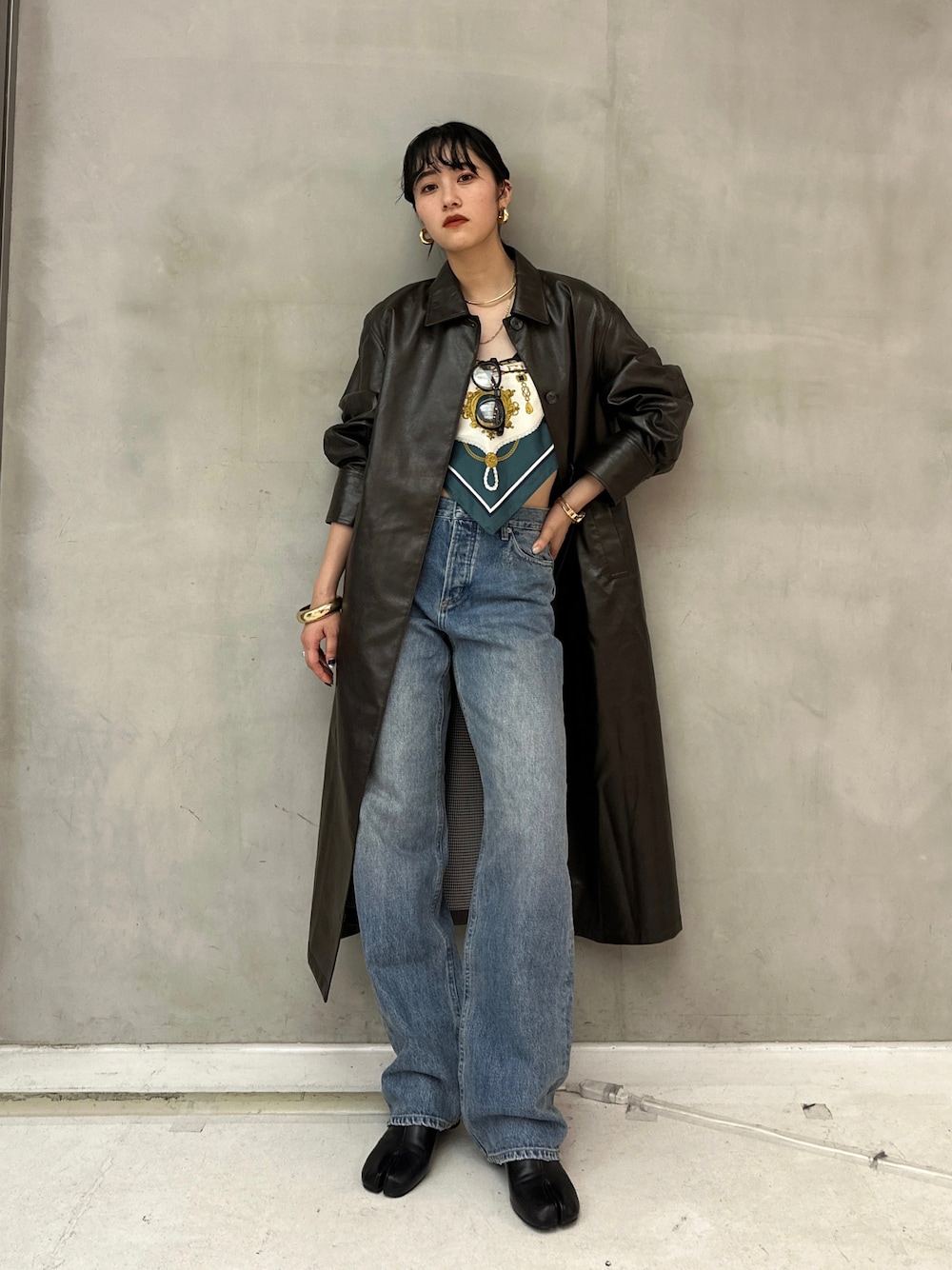 「今日のコスメと服、WEARyouthコーデ、秋服準備はじめました、カジュアルコーデ、カジュアル、きれいめカジュアル、キレイめ、オトナカジュアル、大人カジュアル、モード、デニム、パンツスタイル、バンダナ、ジャケット、ブーツ」｜「AmeriのLOW WAIST DENIM（デニムパンツ、ブルー系）」を使った、𝐒 𝐄 𝐈 𝐑 𝐀さん（レディース・167cm）の夏コーディネートの1枚目の写真