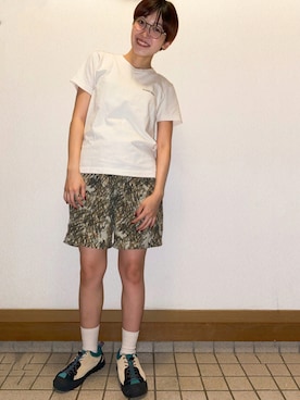 鶴岡 彩由李(つるおか さゆり)さんのコーディネート