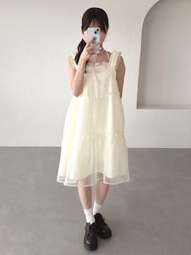 「kutir（クティール）のアソートシアーティアードフリルミニワンピース（ワンピース、ホワイト系）」を使った、aoiさん（レディース・153cm）の夏コーディネート