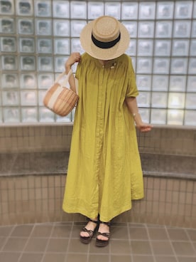 「emesuelee（エメスーリー）のアイテム」を使った、  レテさん（レディース・160cm）の夏コーディネート