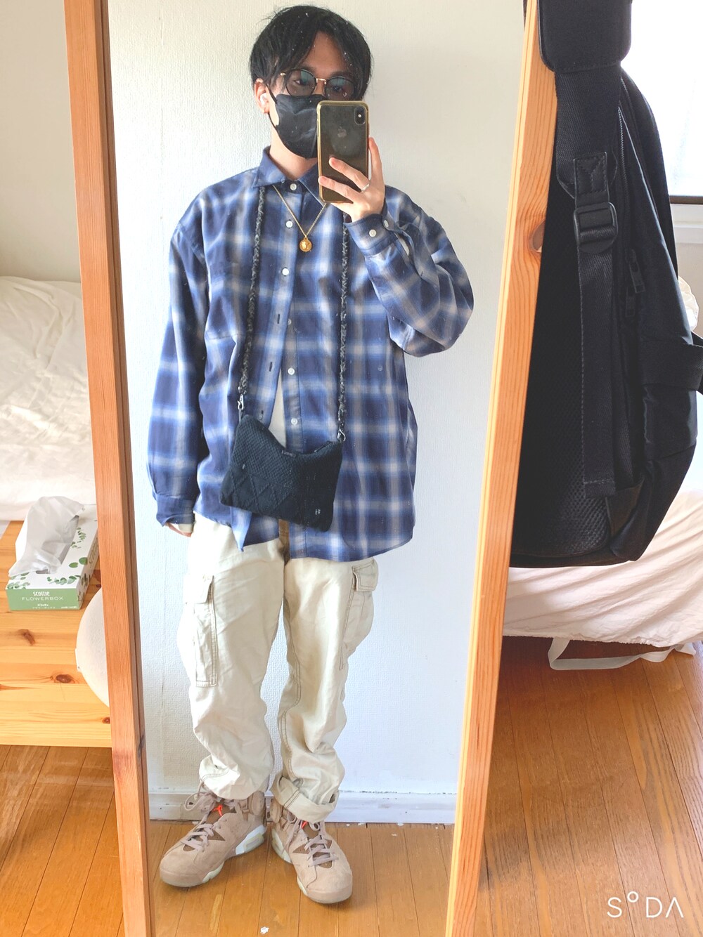 「オーバーサイズ、ストリート、NIKE、低身長コーデ、UNIQLO、古着」｜「VERSACEのVERSACE Medusa-coin necklace（ネックレス、ゴールド系）」を使った、ENBさん（メンズ・164cm）の冬コーディネートの1枚目の写真