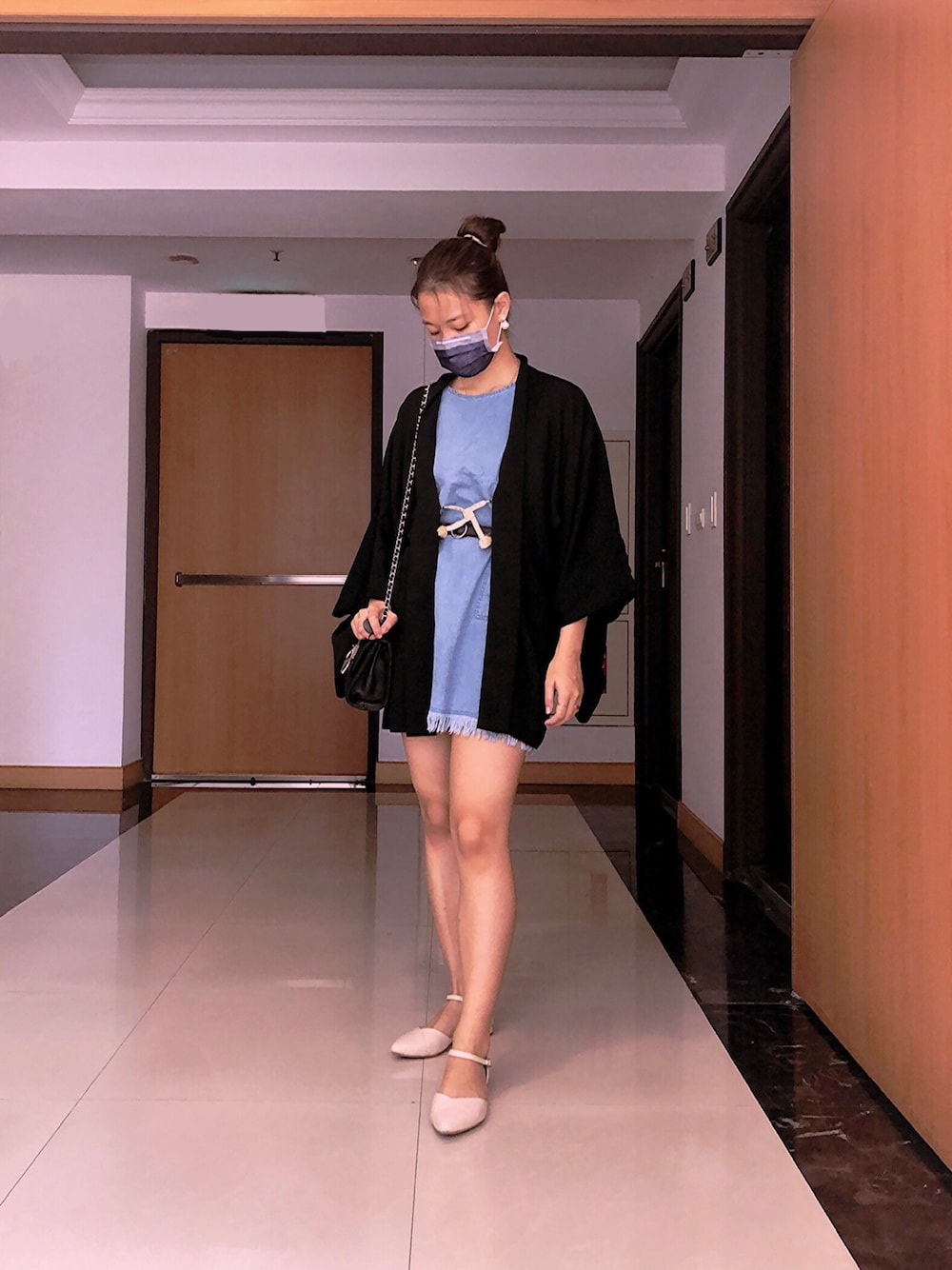 「girl、summer、outfit、blue、black、white、NET、vintage」｜「Handmadeのアイテム（ベルト、ブラウン系）」を使った、sasuiさん（レディース・164cm）の秋コーディネートの1枚目の写真