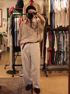 「FERRAGAMO（フェラガモ）のアイテム（ローファー、ブラウン系）」を使った、amenoishidatamiさん（メンズ・174cm）の夏コーディネート
