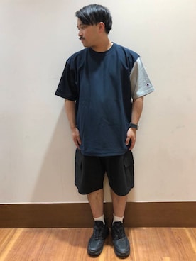 「Champion（チャンピオン）のアイテム」を使った、TORU OKIさん（メンズ・163cm）の夏コーディネート