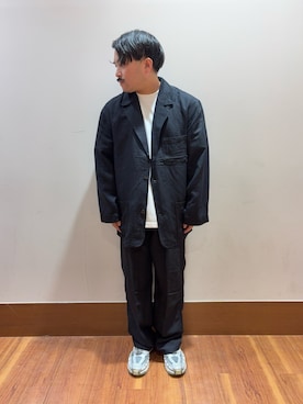 「スラックス」｜「アイテム（その他アウター）」を使った、TORU OKIさん（メンズ・163cm）の秋コーディネート