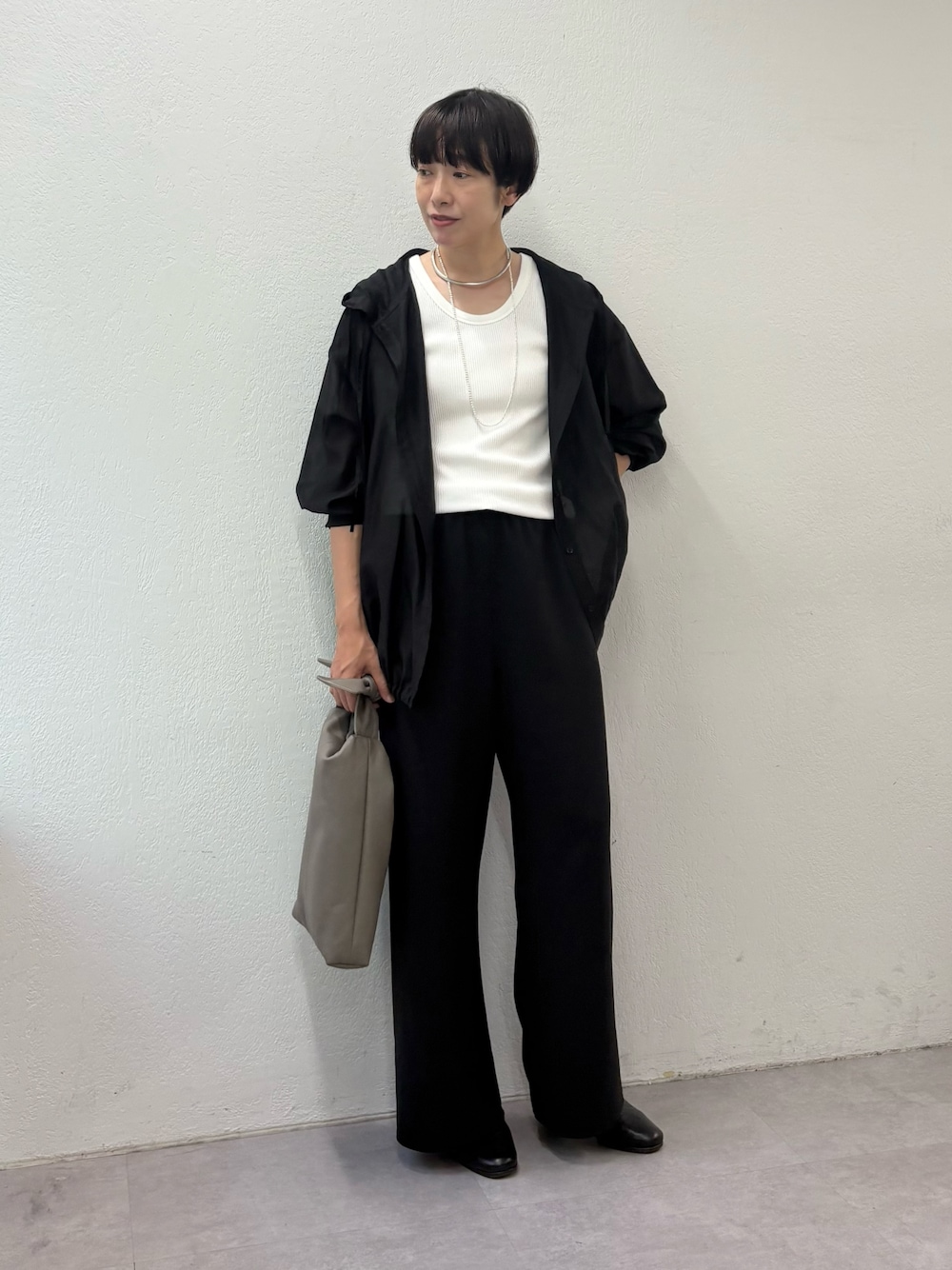 シアーフーディーシャツを使った人気ファッションコーディネート - WEAR