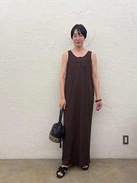 「GALLARDAGALANTE（ガリャルダガランテ）のヘンリーカットマキシワンピース（ワンピース、ブラウン系）」を使った、gg_michikoさん（レディース・166cm）の夏コーディネート