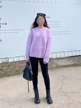 「パープル×黒」｜「アイテム（ニット/セーター）」を使った、oin_fourさん（レディース・157cm）の冬コーディネート