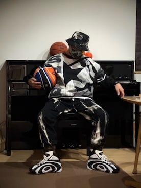 「アイテム（スポーツグッズ）」を使った、reeboker99さん（メンズ・167cm）の秋コーディネート