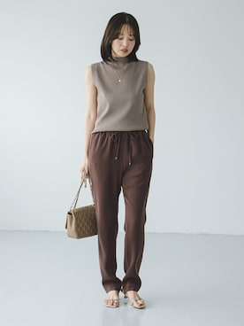 「Noble（ノーブル）の2WAYストレッチイージーパンツ（スラックス、ブラウン系）」を使った、minani.aさん（レディース・155cm）の夏コーディネート