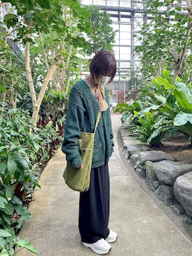 「古着女子」｜「アイテム（スラックス）」を使った、tkmtainaさん（レディース・156cm）の春コーディネート