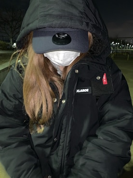 「アイテム（ナイロンジャケット、ブラック系）」を使った、ninabiさん（レディース・152cm）の冬コーディネート