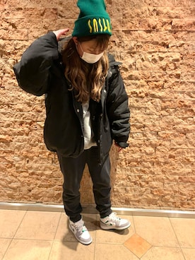 「アイテム（ナイロンジャケット、ブラック系）」を使った、ninabiさん（レディース・153cm）の冬コーディネート