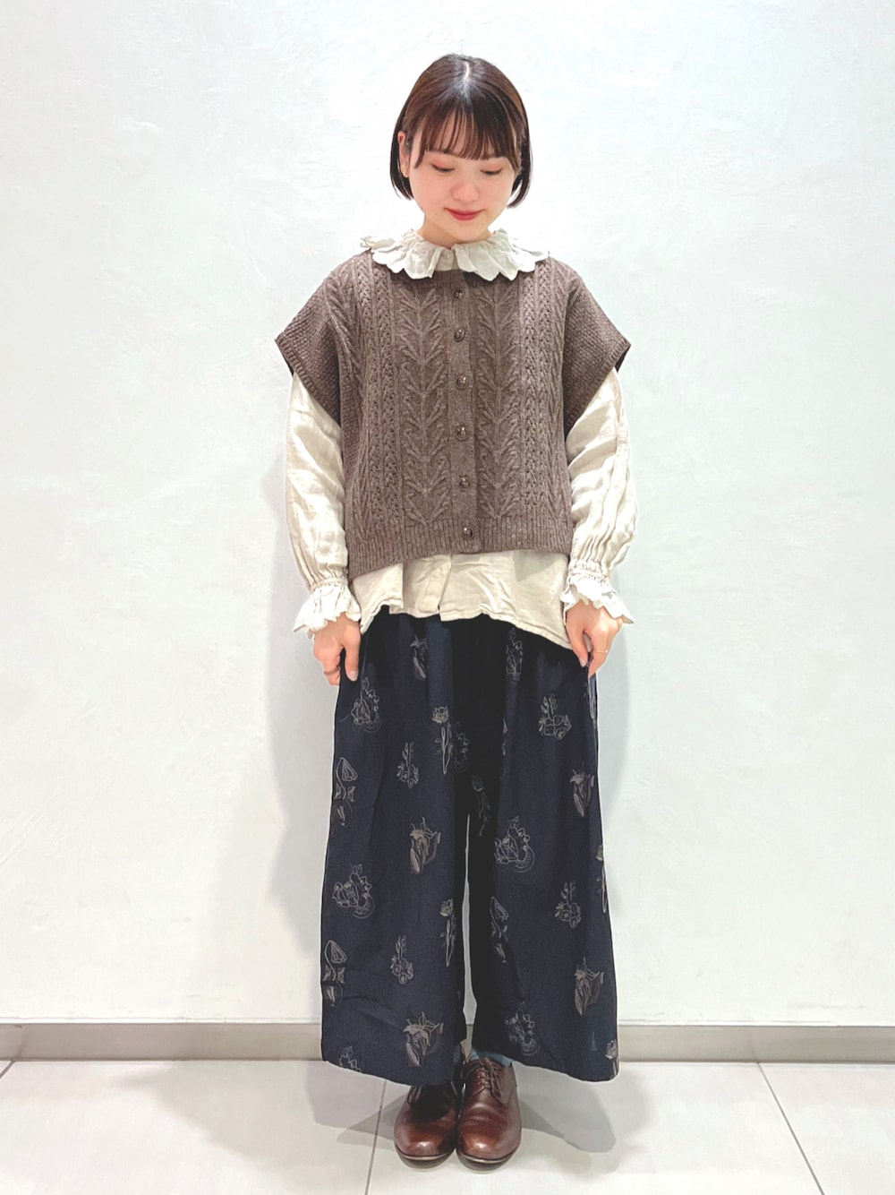 TSUHARU by Samansa Mos2 無染色ウールニットベスト TSUHARU by Samansa Mos2（ツハルバイサマンサモスモス）の「無